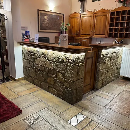Artemis Hotel
