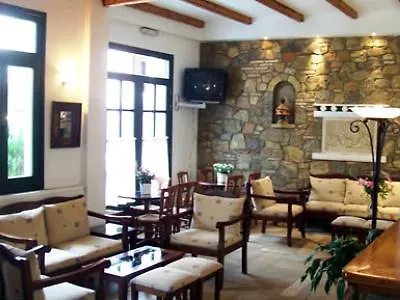 Artemis Hotel